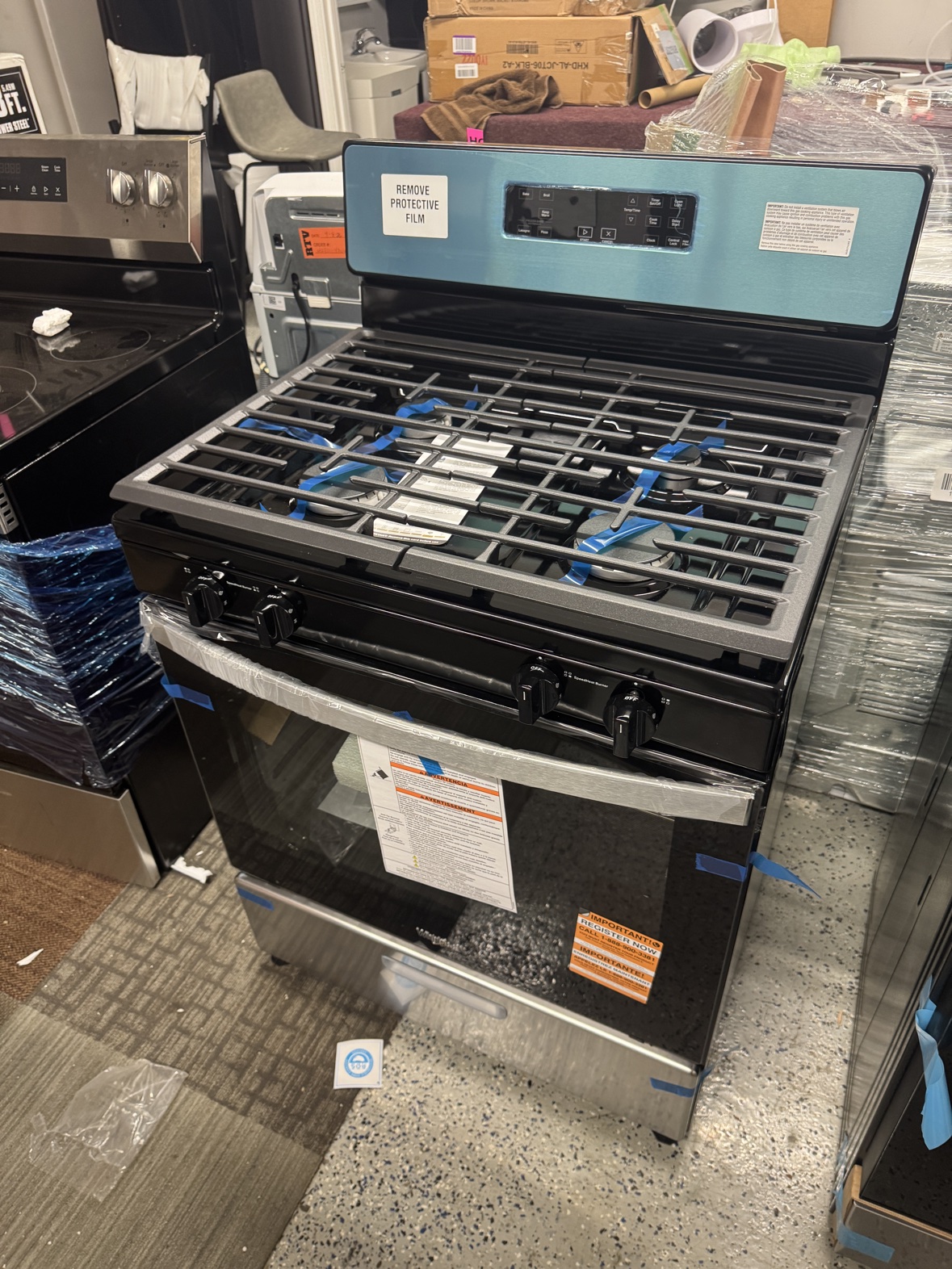 NEW Whirlpool Stainless Gas Range - photo 2