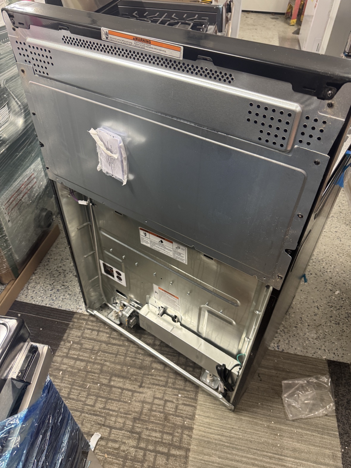 NEW Whirlpool Stainless Gas Range - photo 7