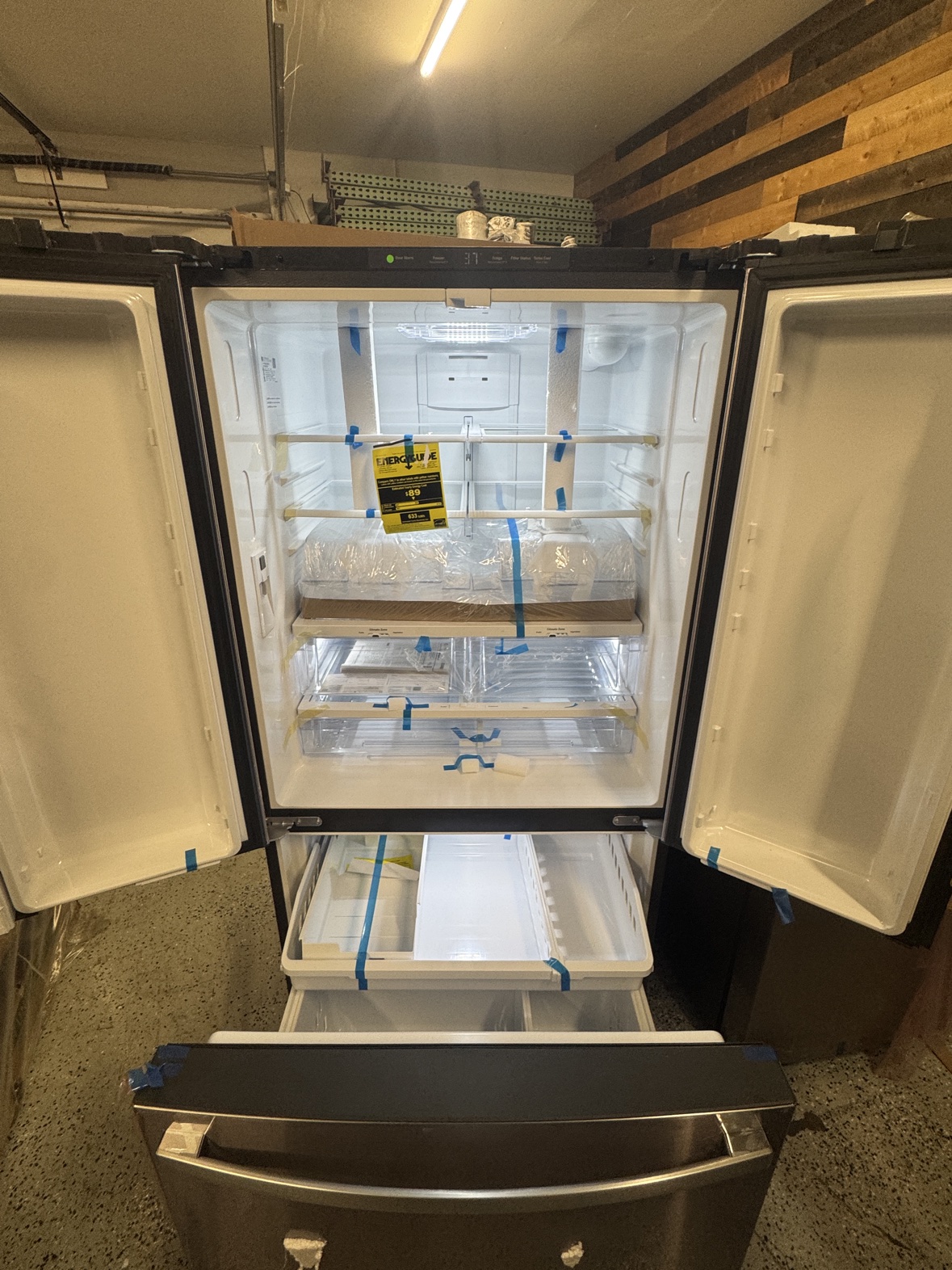 New GE 27cu Refrigerator - photo 2