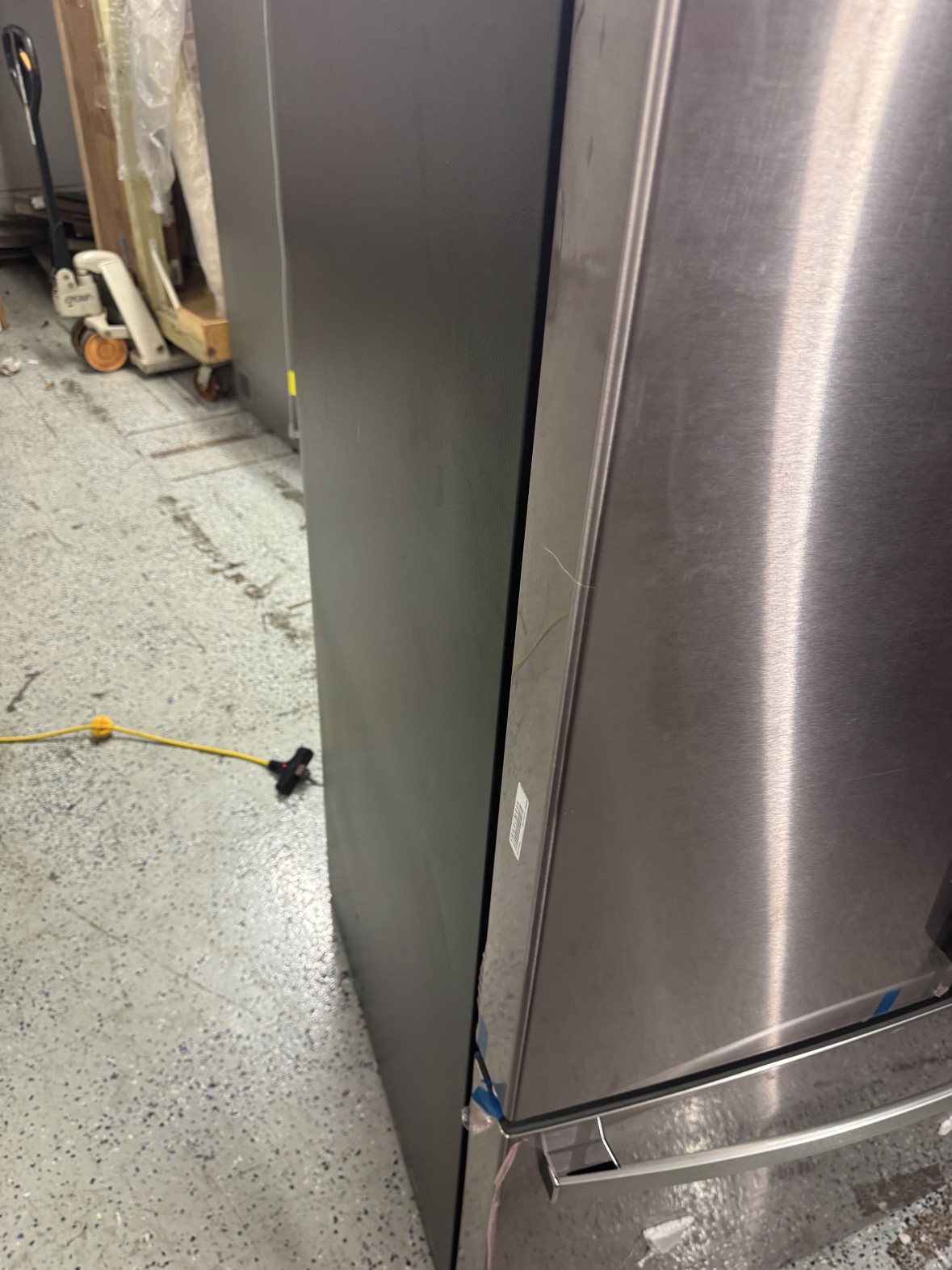 New GE 27cu Refrigerator - photo 5